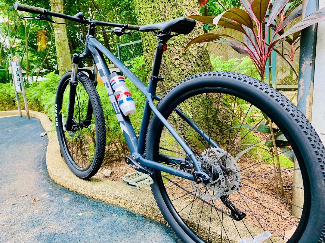 Trek Marlin 7 MTB Matte Nautical Navy M Sports Equipment