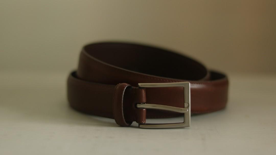 Uniqlo Genuine Leather Belt in Dark Brown, Men's Fashion, Watches 