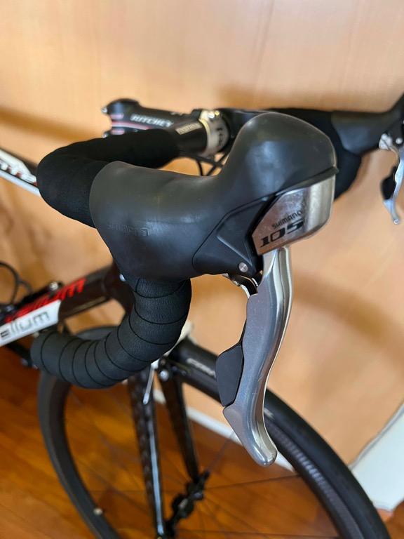 Vellum Full Carbon Road Bike, Sports Equipment, Bicycles & Parts