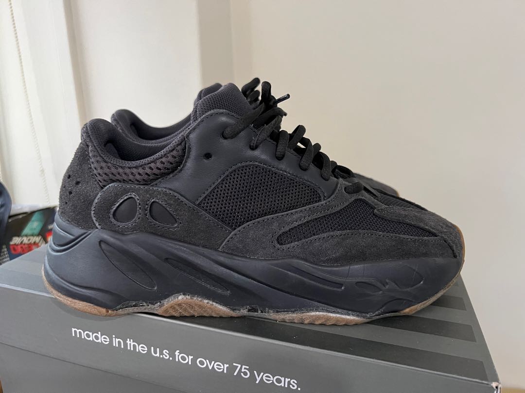 utility black yeezy 700 reflective
