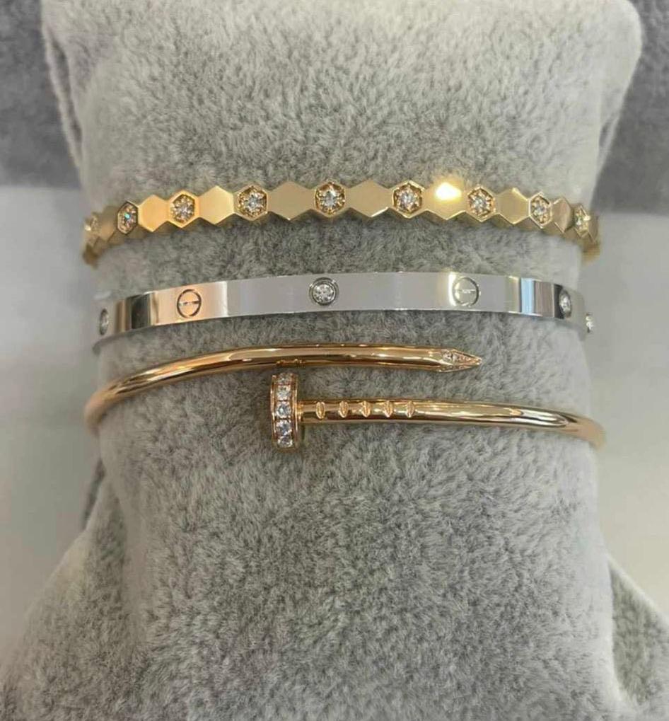 18k Solid Gold Honeycomb Bangle with Alternating Diamonds Women s