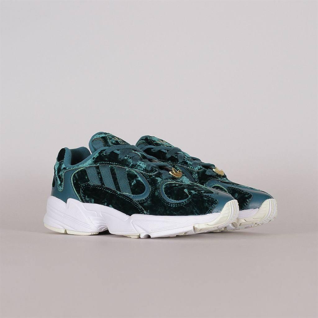 Adidas yung deals 1 womens black