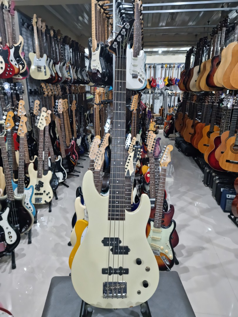 ARIA PRO II SLB2 PJ BASS, Hobbies & Toys, Music & Media, Musical