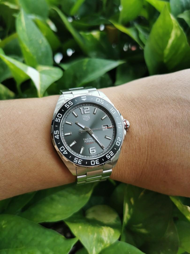 Tag heuer formula 1 caliber 5 automatic discount watch