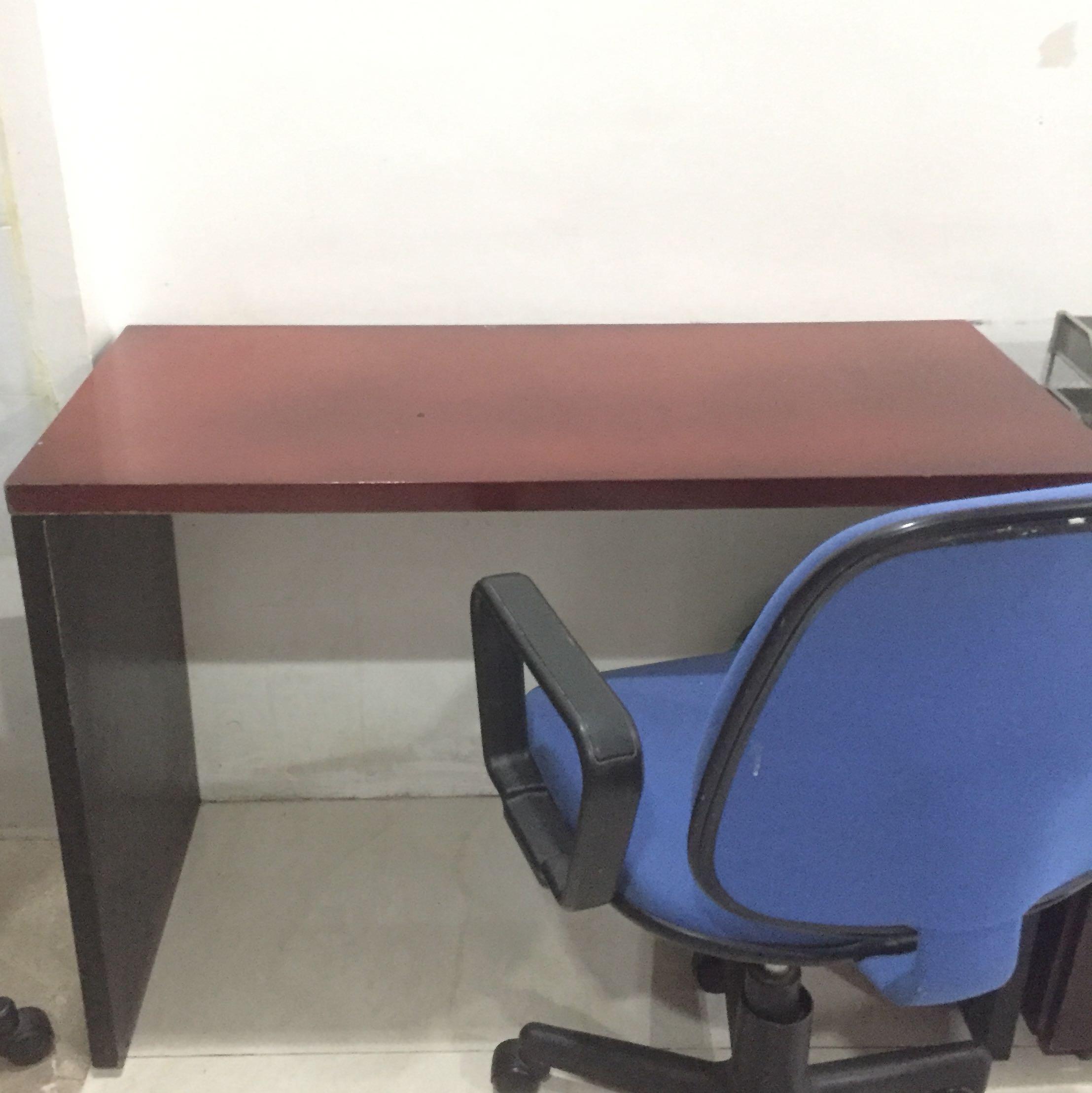 Basic simple office table, Furniture & Home Living, Office Furniture