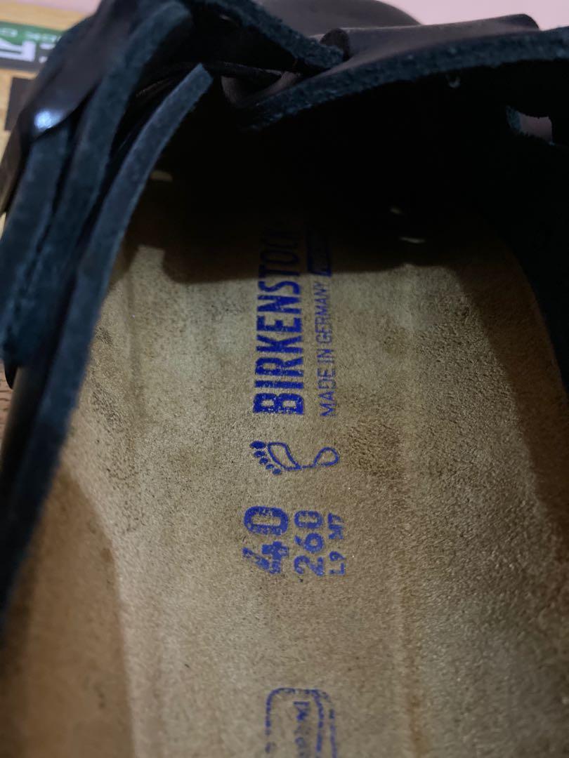 Birkenstock Kay Leather Black Red Sole Soft Footbed Clogs, Men's Fashion,  Footwear, Casual Shoes on Carousell