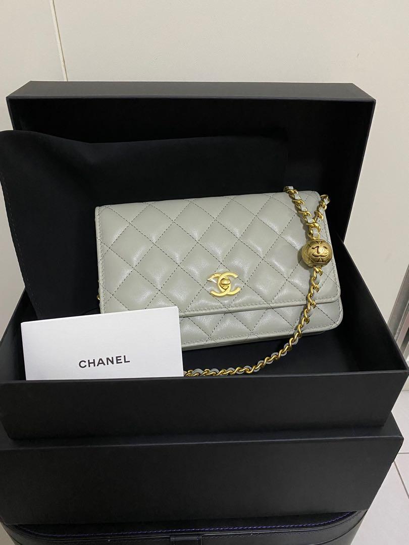 BNIB Chanel 22C Wallet On Chain Pearl Crush (WOC) (Grey Color), Women's