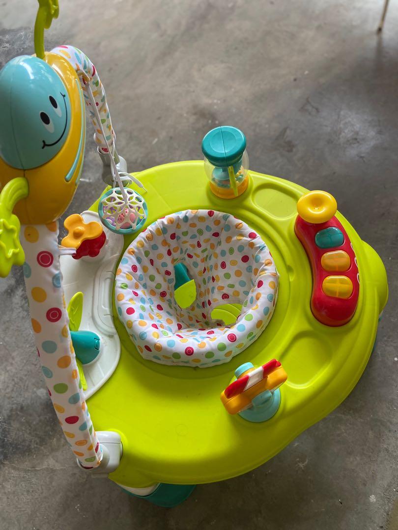 Bubbles activity centre/ walker (Category: Infant Playtime) located in Kuala Lumpur. Submitted by ThePhotoGuy (Listing ID 1129309971, Image 2). Description: As where is basis Self pick up No box Better than traditional walker according to paediatrician SRP is 299 .