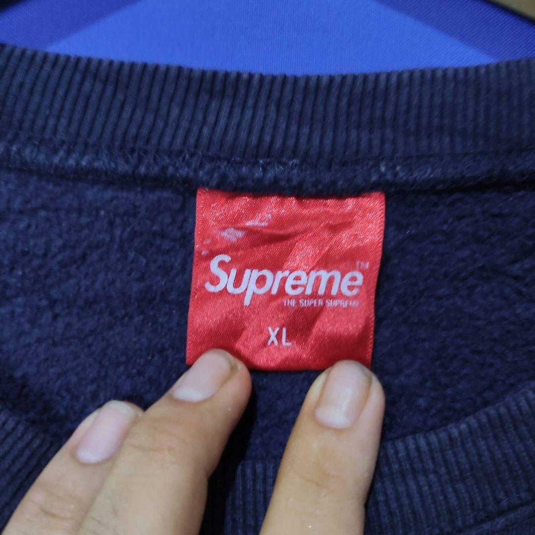 supreme neck tag