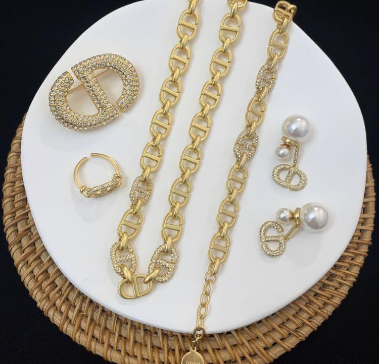 Dior cd necklace, bracelet, brooch, ring& earrings preorder (Category: Necklaces) located in Mandaluyong City. Submitted by japanandsingaporeluxepreloved (Listing ID 1129444847, Image 1). Description: 1888 each Necklace- 2200.