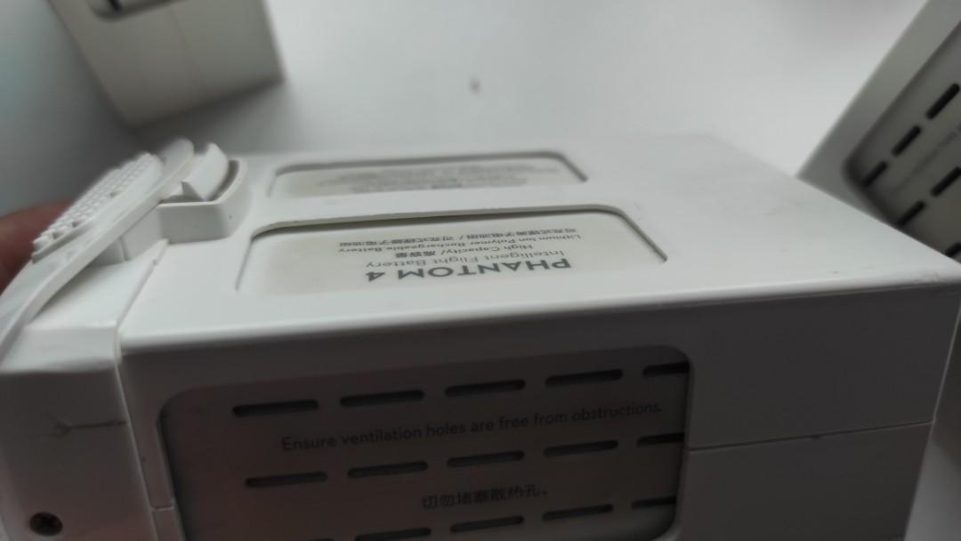 Dji phantom clearance 4 battery swollen