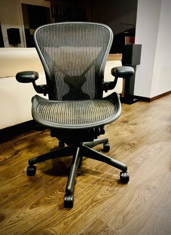 Herman Miller Aeron Size B With Posture Fit Singapore, Furniture & Home Living, Furniture, Chairs on Carousell