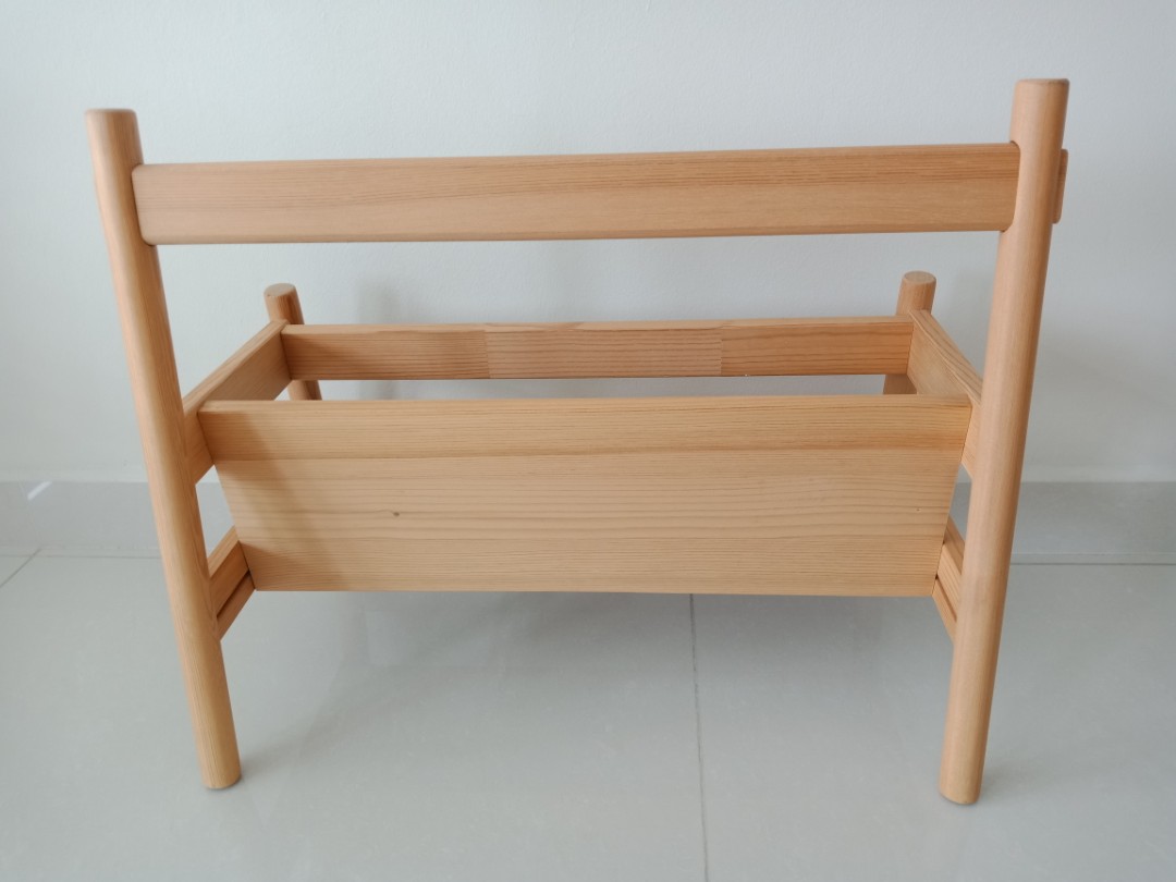 Ikea book display, Furniture & Home Living, Furniture, Shelves