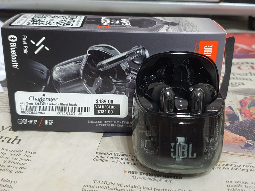 Challenger discount jbl earbuds