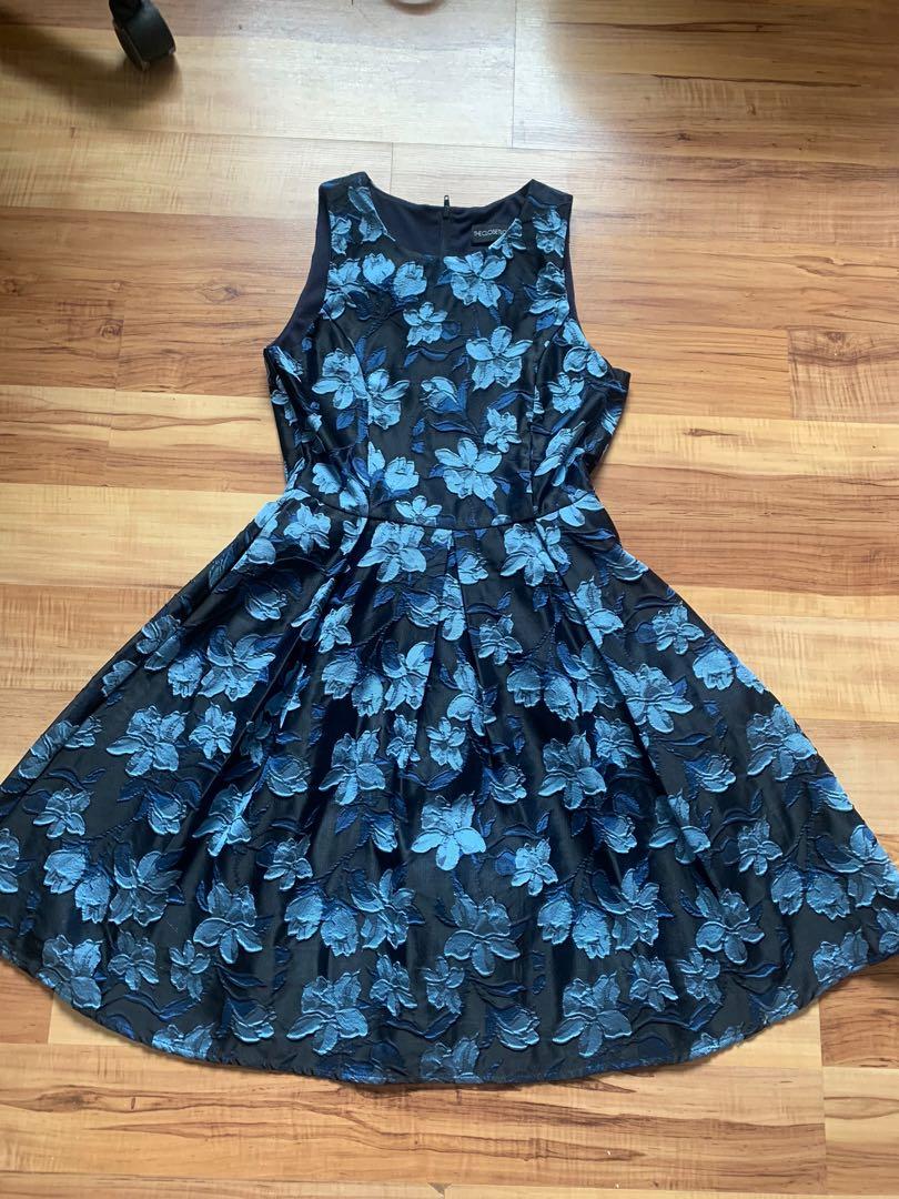 blue floral dresses