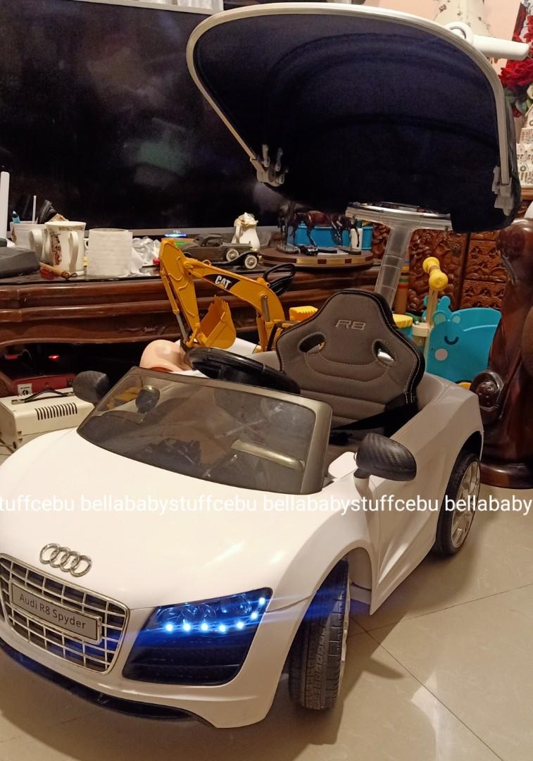 Preloved Audi R8 Spyder Push Car with Canopy Still Looks New