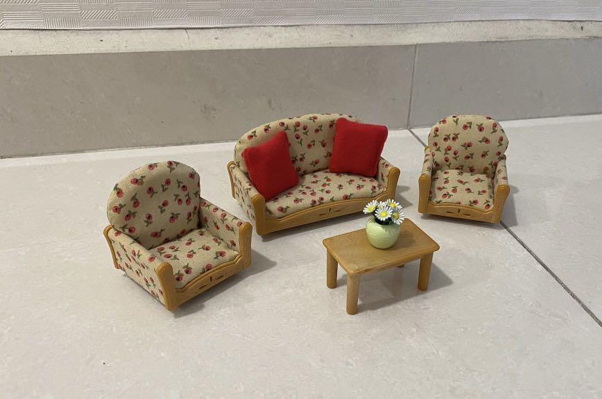 Sylvanian Families 3piece suite (sofa/couch set), Hobbies & Toys, Toys