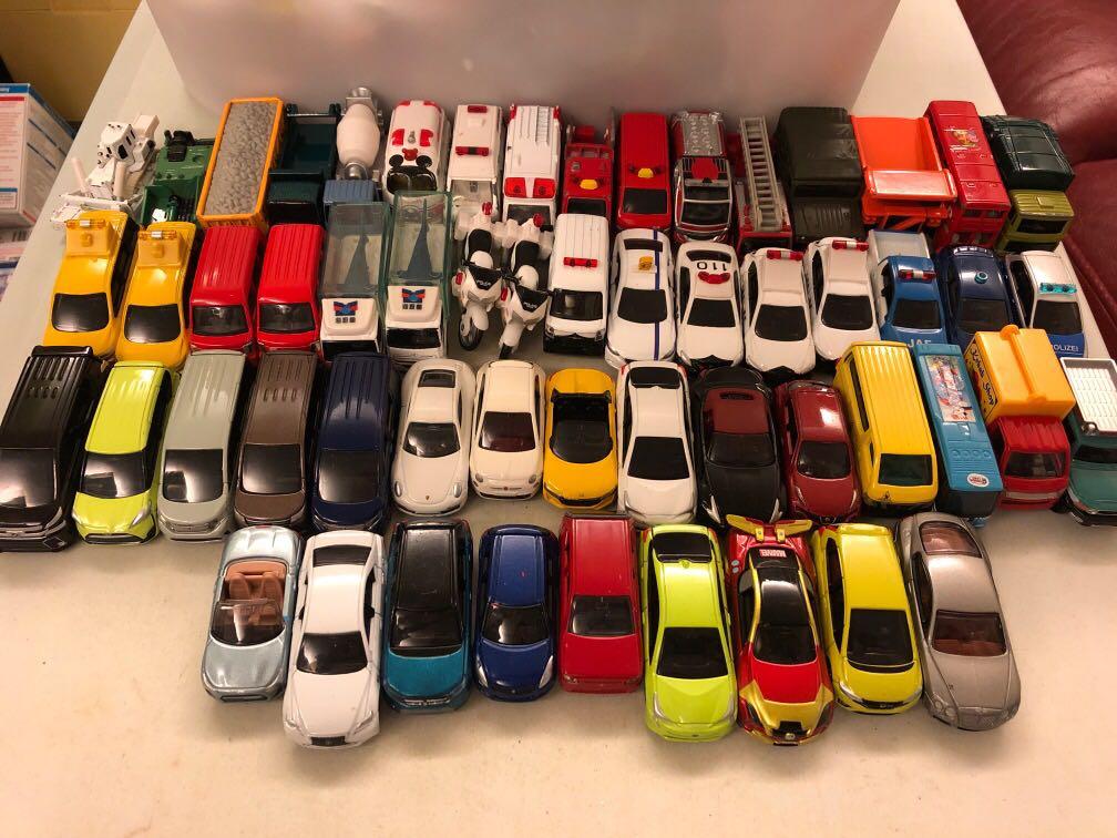 Tomica 玩具車仔共56架 興趣及遊戲 玩具 遊戲類 Carousell