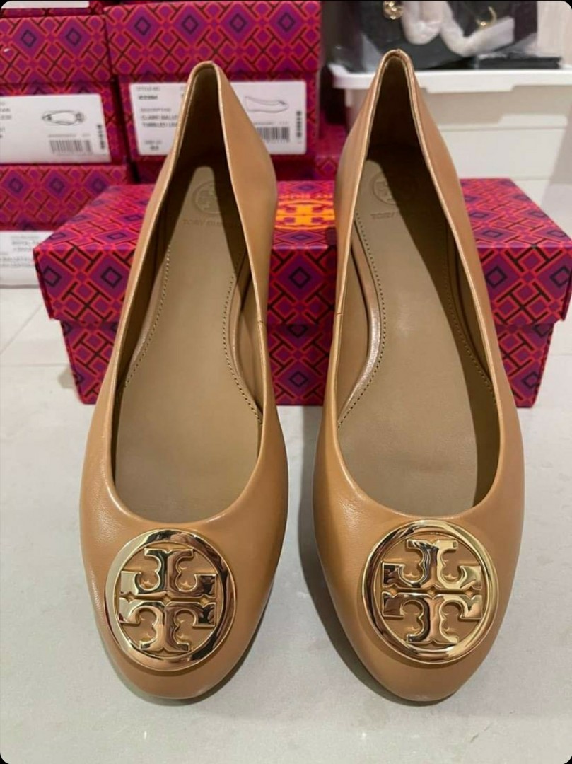 Tory burch benton, Luxury, Apparel on Carousell