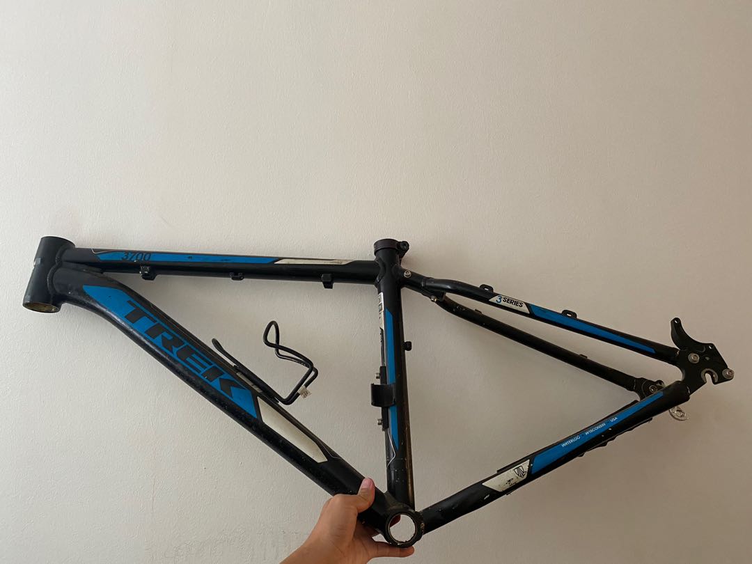 Trek 3700 26” Frame and Wheelset 