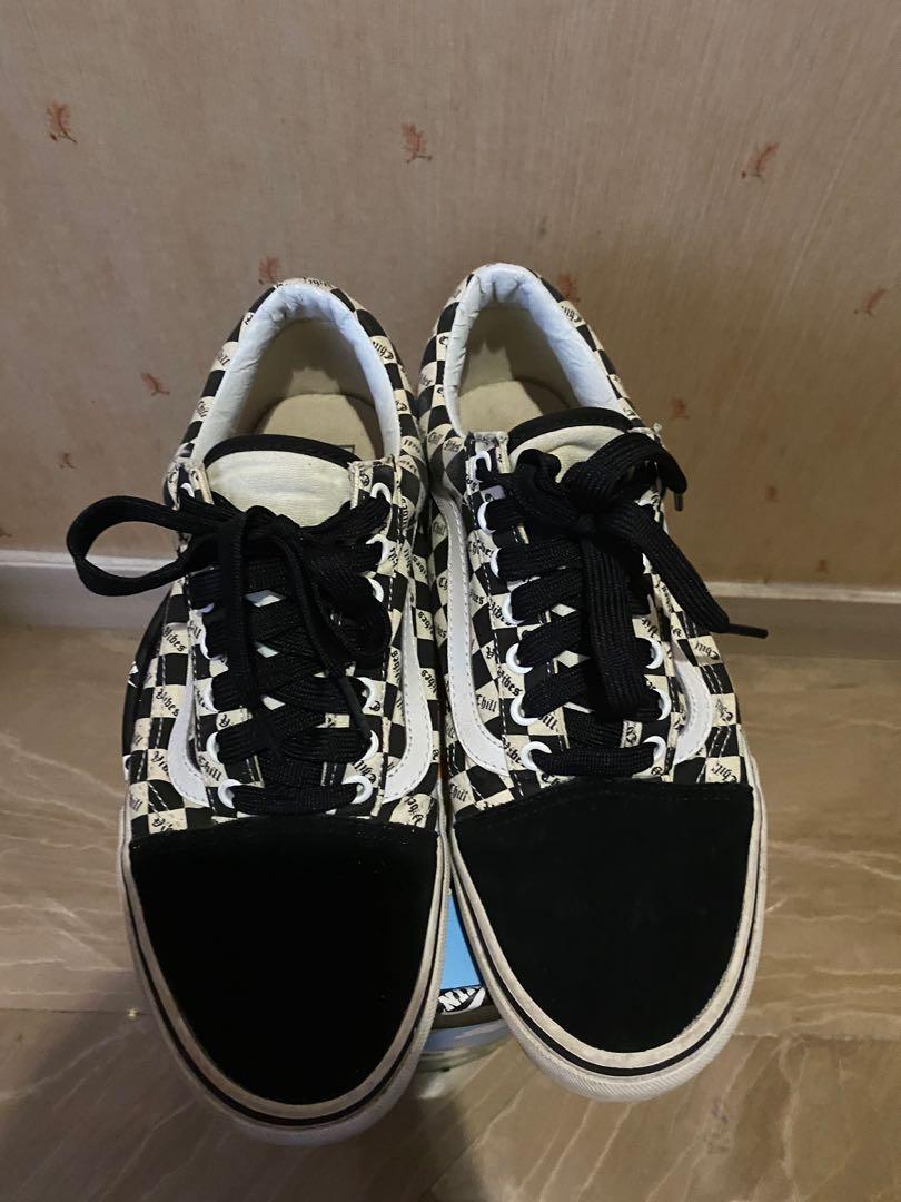 Low top black checkered vans discount