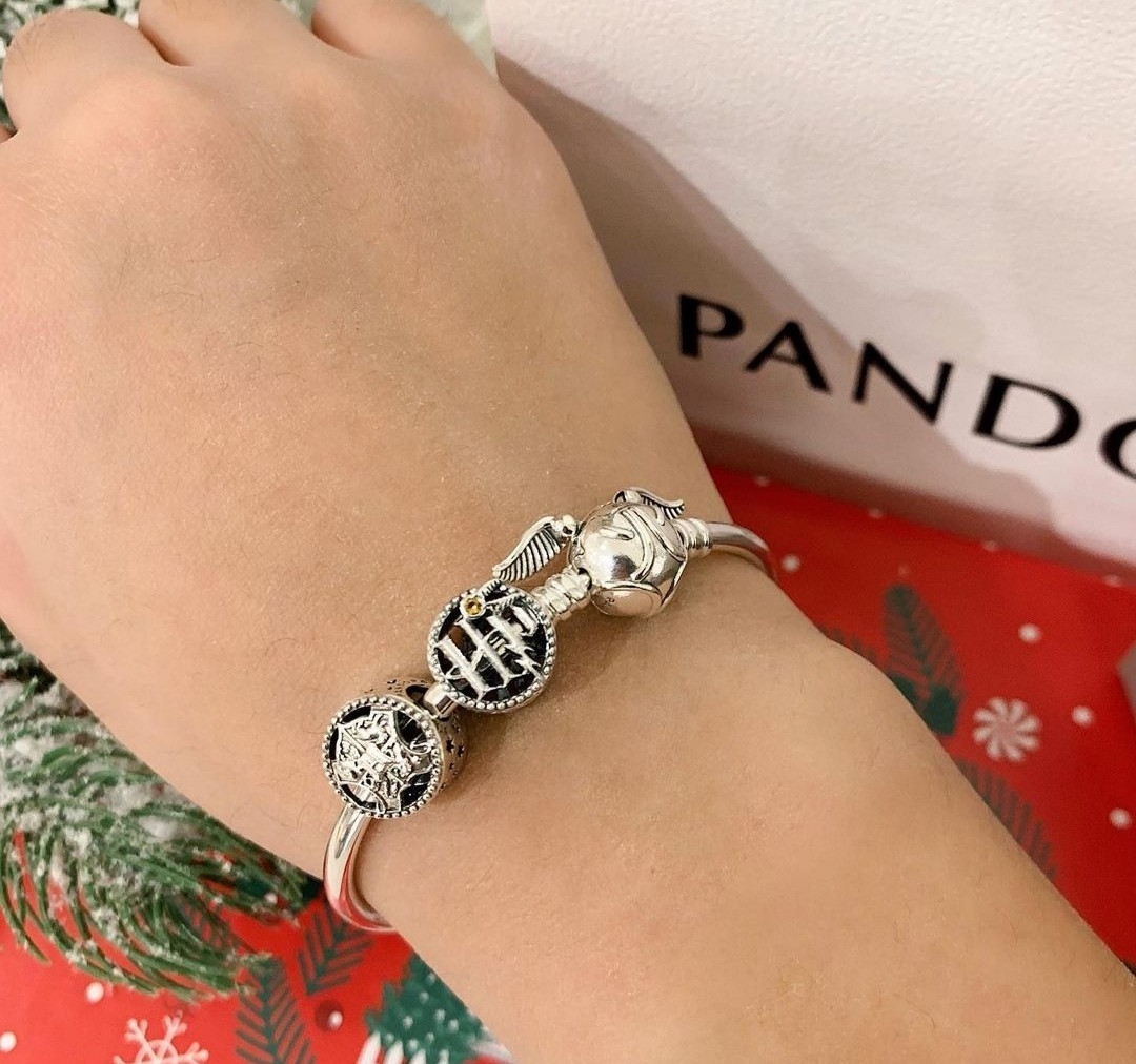 Pandora snitch bangle clearance