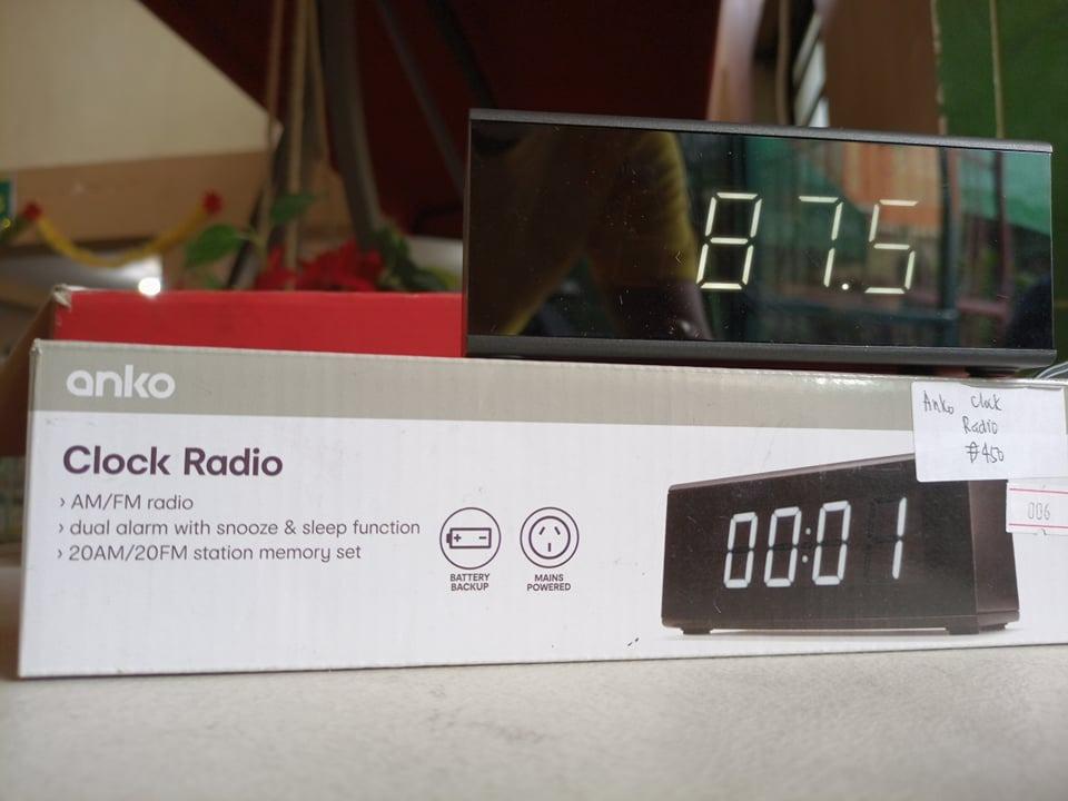 ANKO CLOCK RADIO! AM/FM radio, Furniture & Home Living, Home Decor