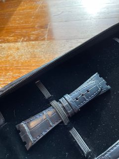 (Category: ) located in . Submitted by watchnerd (Listing ID 1134347544, Image 1). Description: .