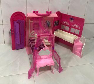Barbie original doll house