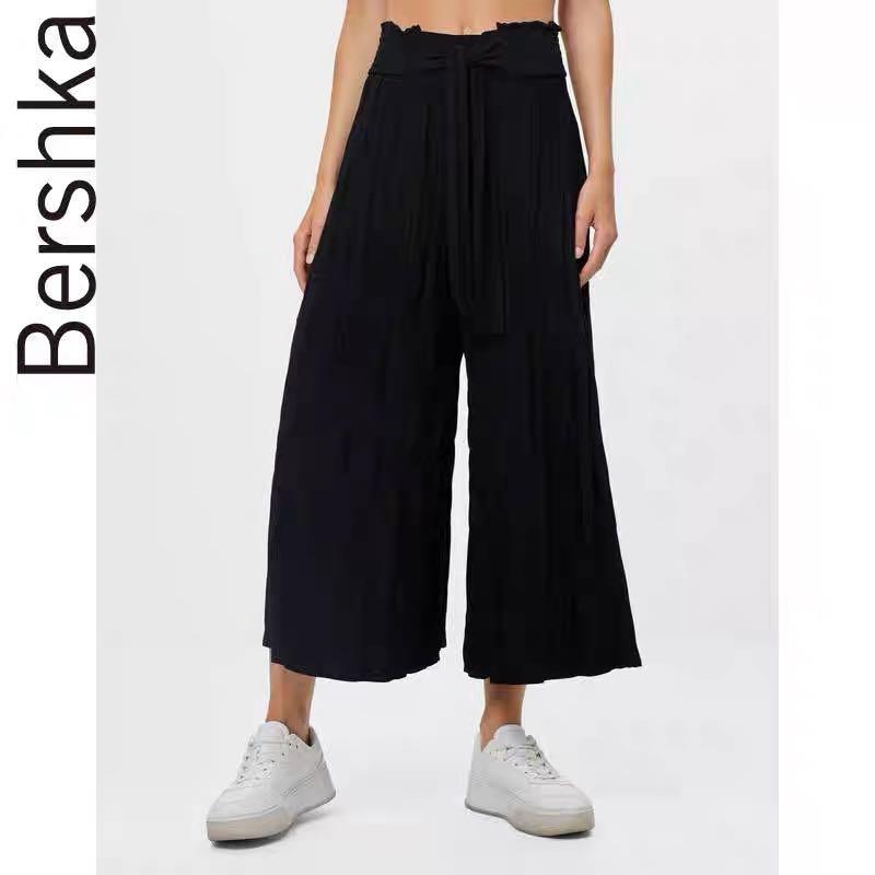 Bershka Skinny Pants in Black | ABOUT YOU