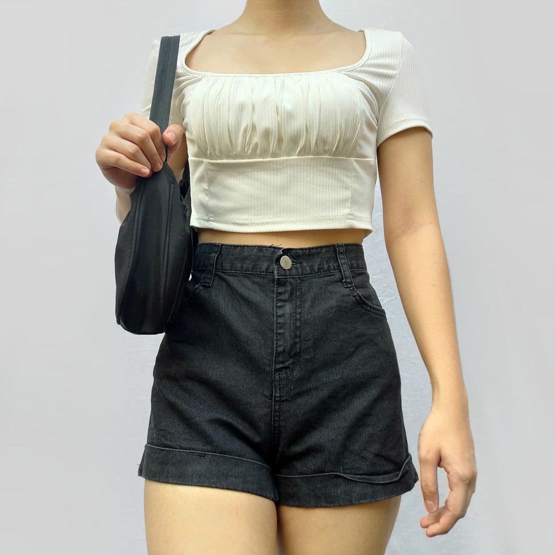 Black AA Style Shorts, Women's Fashion 
