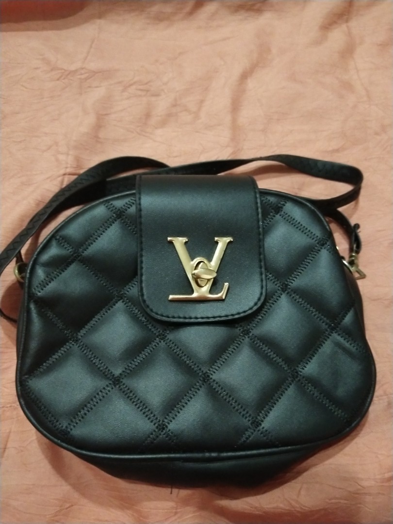Grimo bag store fashion