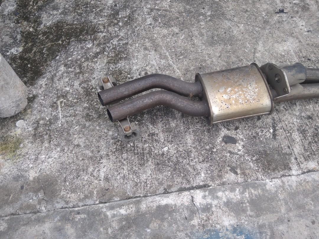 E46 shop 325i exhaust