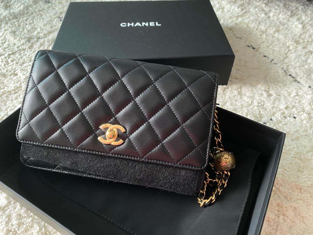 BNIB Chanel 22C Pearl Crush Wallet on Chain