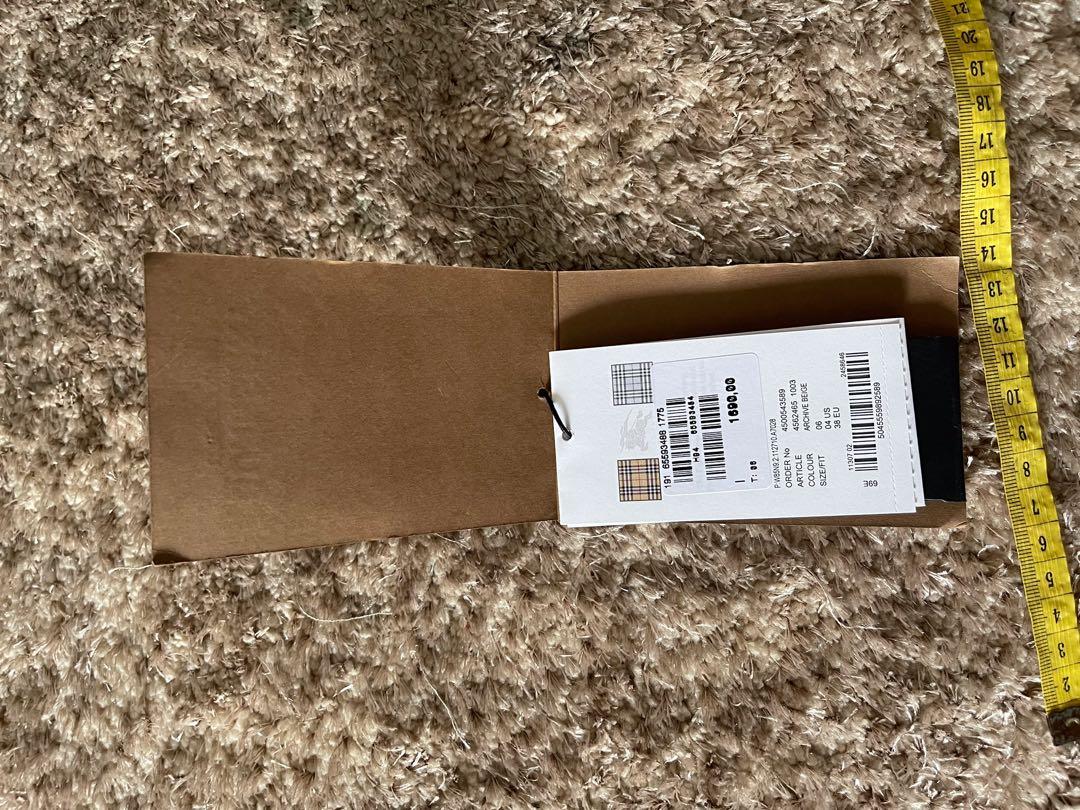 Burberry price tag outlet