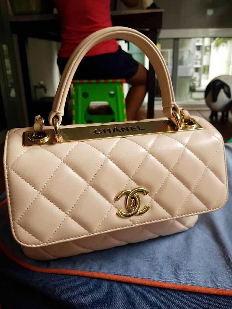 hologram in chanel bolsas