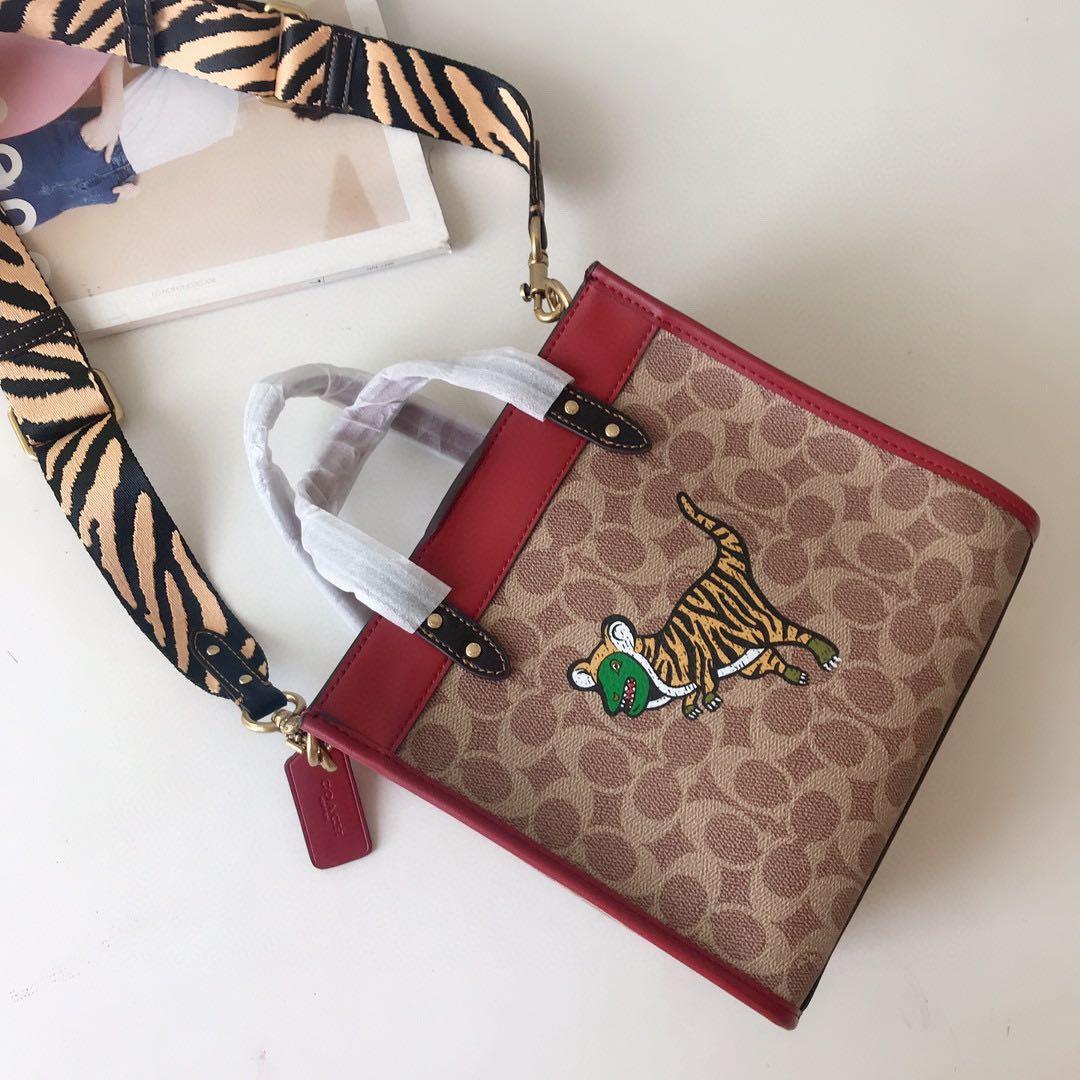 Coach 2022 New Tiger Limited Edition Tiger's Zodiac Year Field Tote