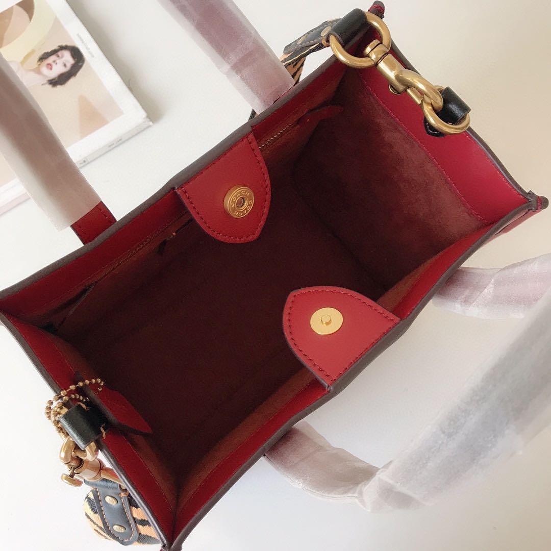 Coach 2022 New Tiger Limited Edition Tiger's Zodiac Year Field Tote