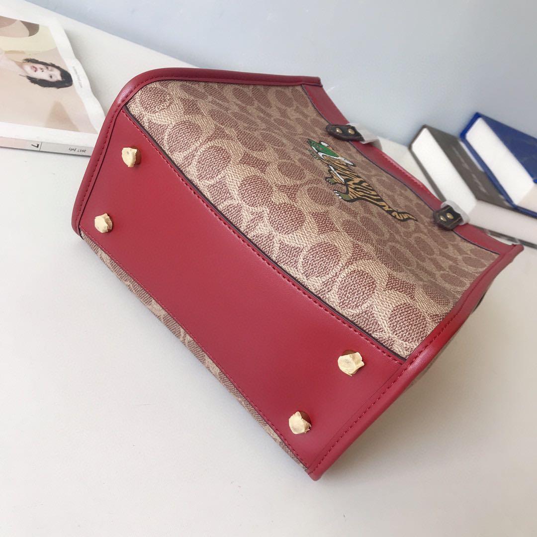 Coach 2022 New Tiger Limited Edition Tiger's Zodiac Year Field Tote