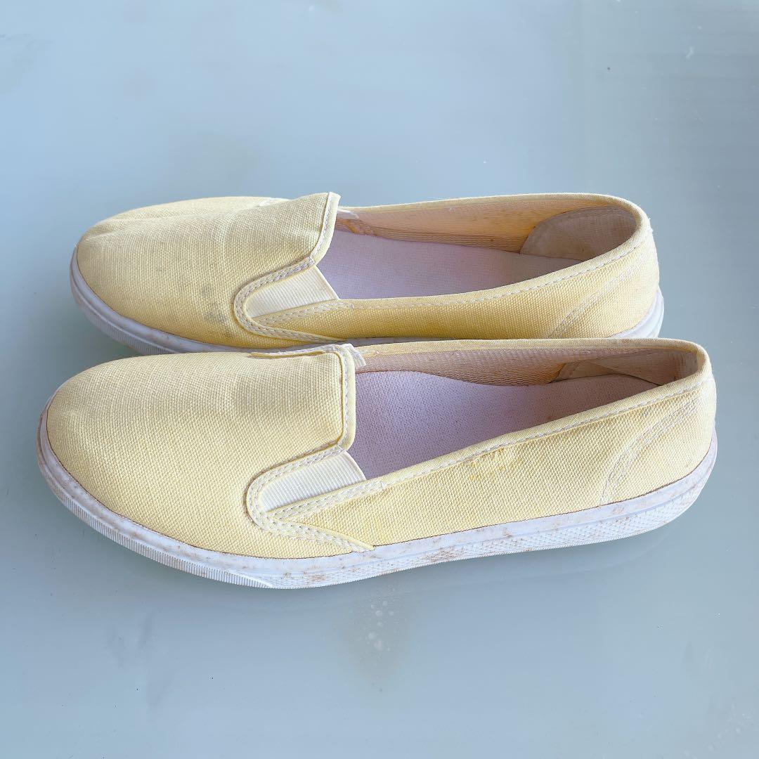 Customized ADVAN Shoes [size 8, yellow] (Category: Sneakers) located in Antipolo. Submitted by maricondo_ (Listing ID 1134434314, Image 2). Description: ✔️Pre-loved/NEVER WORN ✔️Old stock from prev selling business ✔️Customized/colored with dye ✔️In good condition, 8-9/10 ✔️Brand: Advan ✔️Material: canvas ✔️Size: 8 Issue: yellowing due to storage (may be cleaned) *Original shoe box available once requested Php 200 + SF MOP: GCash, BDO MOD: GGx RE