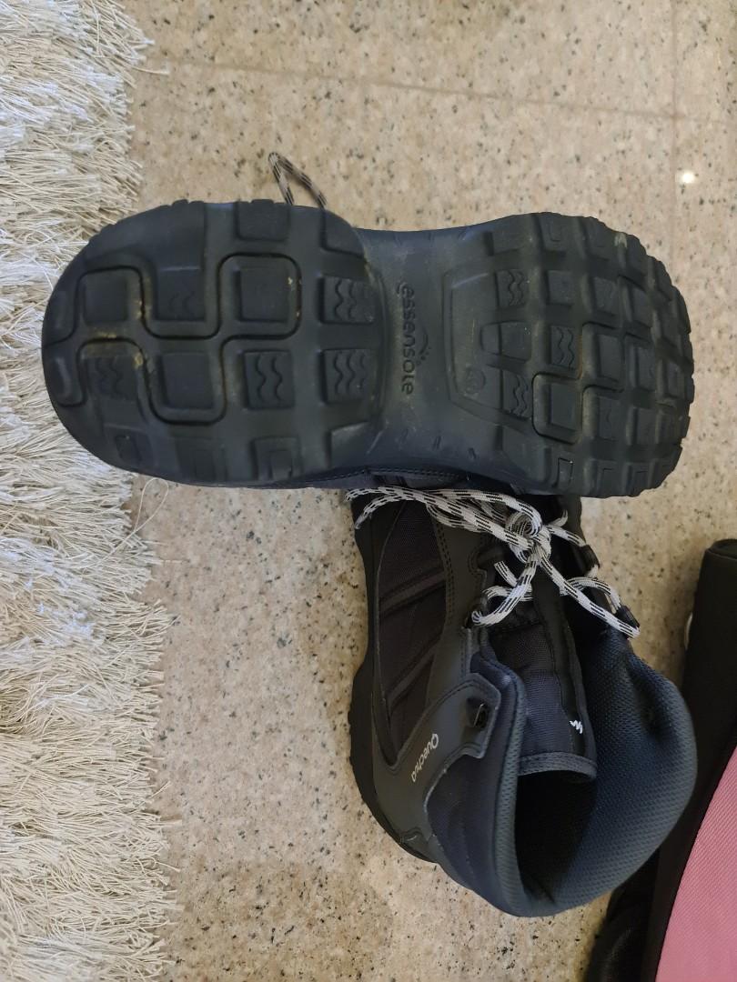 Quechua black outlet shoes