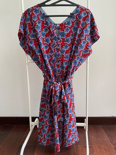 (Category: ) located in . Submitted by hello.wardrobe (Listing ID 1134432781, Image 1). Description: .