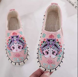 (Category: ) located in . Submitted by honestsporean (Listing ID 1134406372, Image 1). Description: .