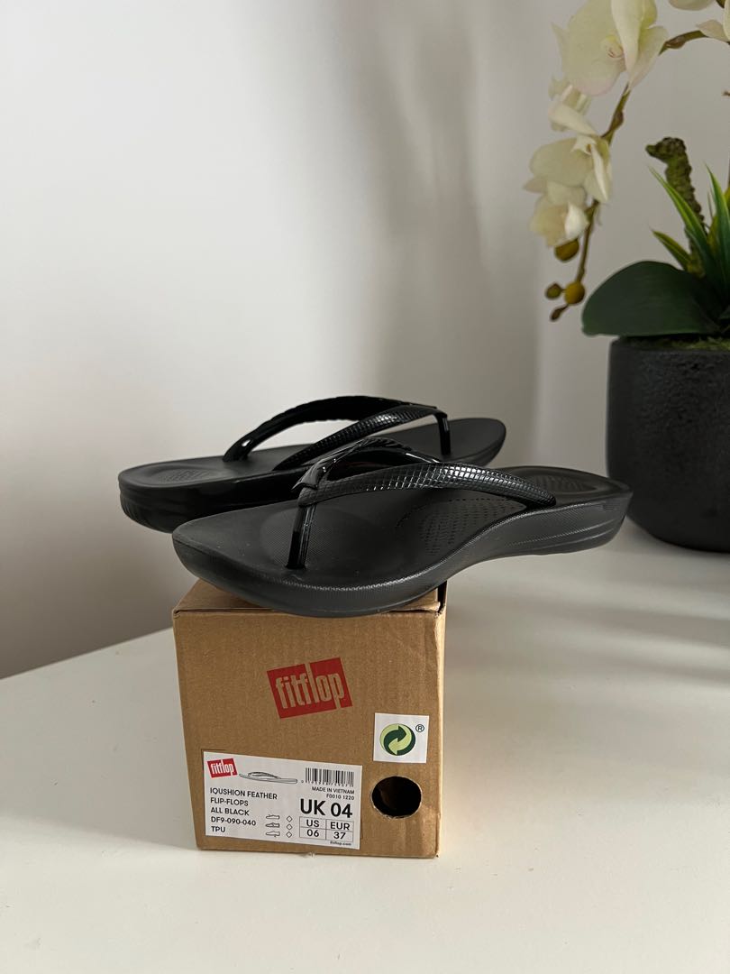 fitflop iqushion feather