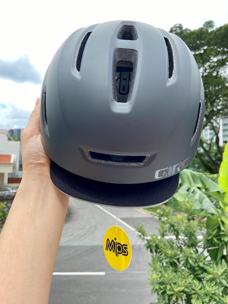 Giro caden mips hotsell adult urban cycling helmet