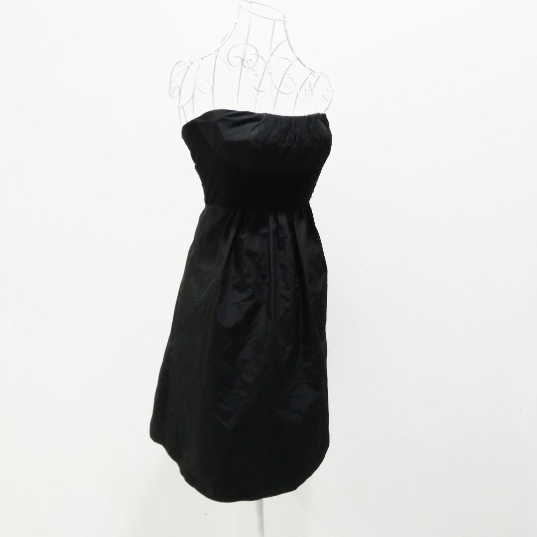 Bcbg black cocktail dress discount