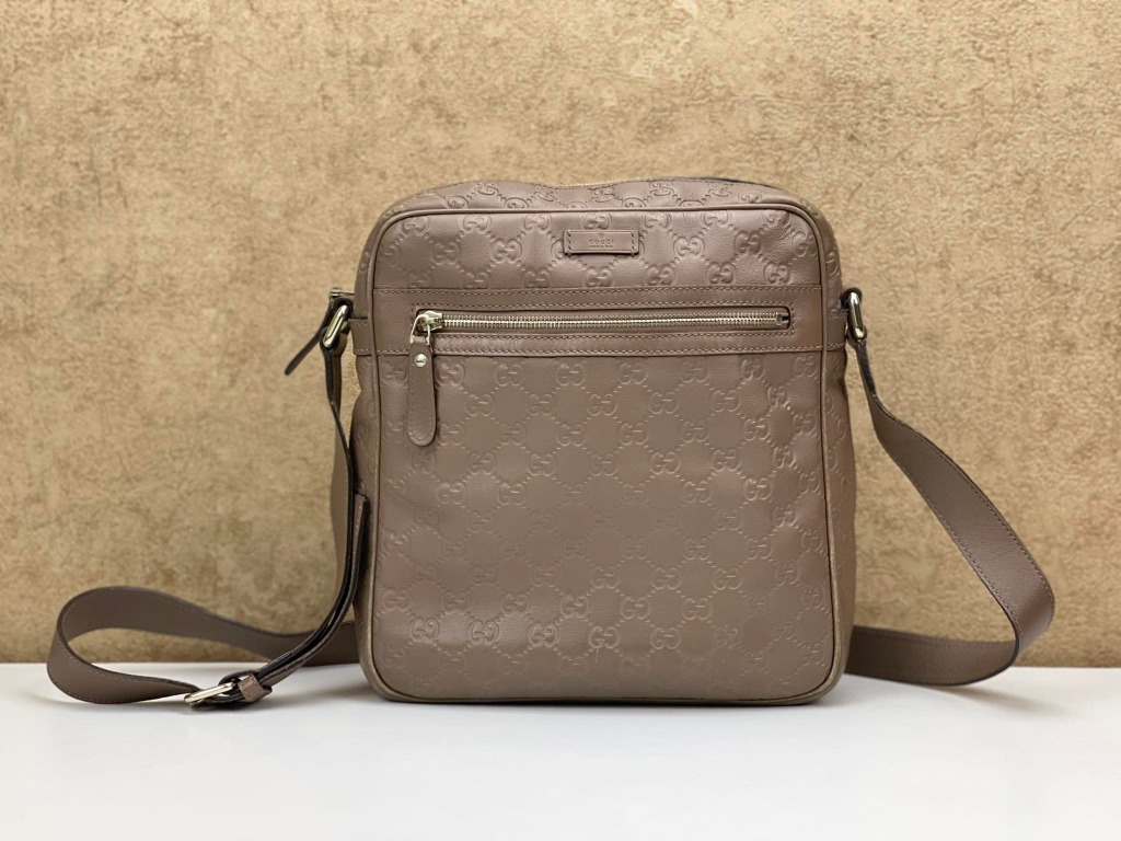 201448 gucci store