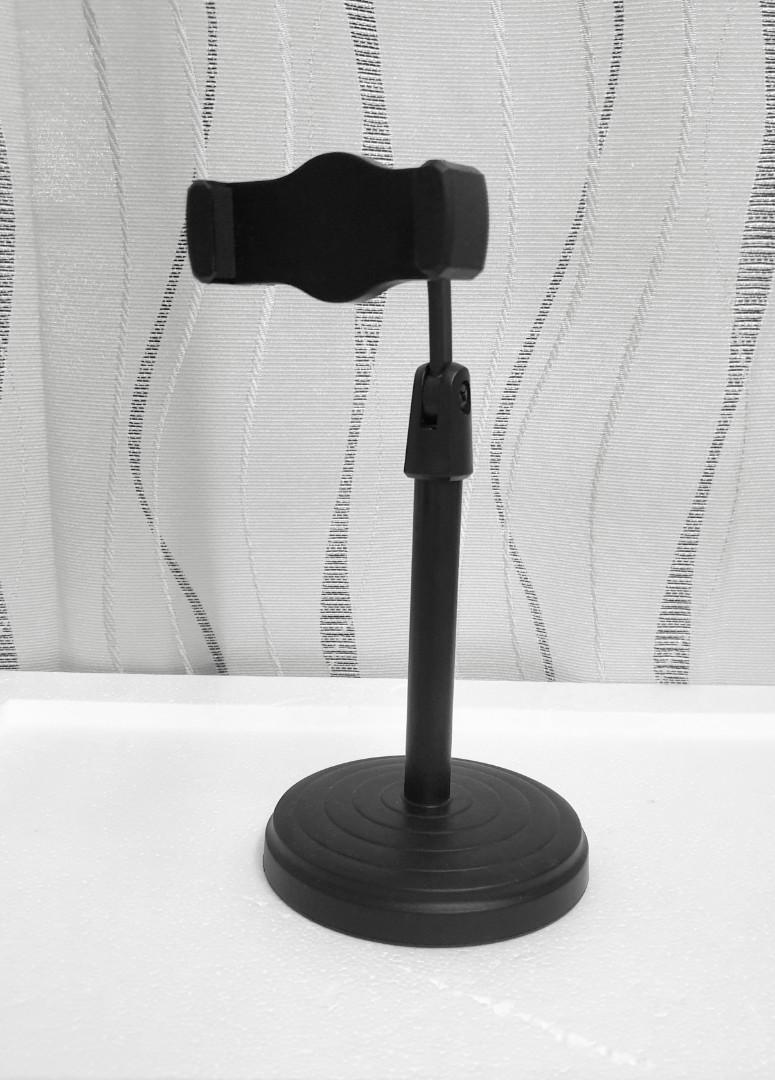 Handphone Stand with Multi- function Adjustable Angle (Category: Other Mobile & Gadget Accessories) located in Petaling Jaya. Submitted by luigines (Listing ID 1134389670, Image 3). Description: Brand New Product. Box is slightly Dented Adjustable Angle Maximum Height: 33cm Minimum Height: 23cm Metal Frame on the Base Base Thickness: 1.5cm Material: PVC Color: Black Packing List: 1* Mobile Phone Stand COD MCDONALD'S SUNWAY MENTARI @ BANDAR SUNWAY