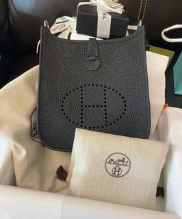 （分類：）位於 。 由 realclassluxury 提交（商品編號 1134375804，圖片 1）。簡介： 。