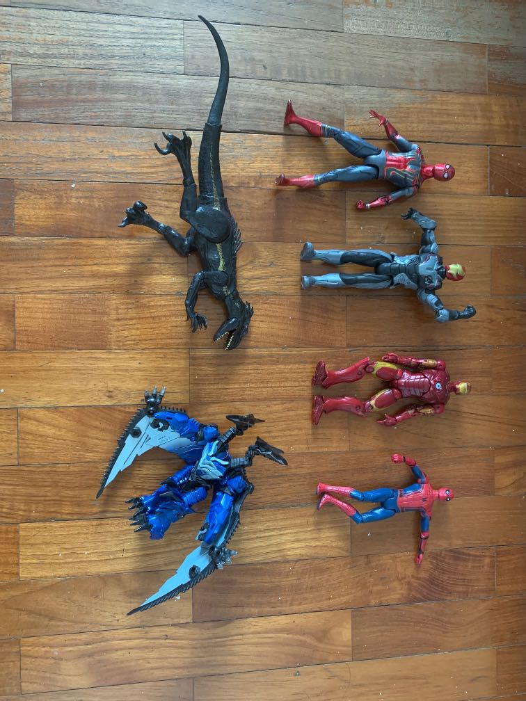 Spiderman store dinosaur toy